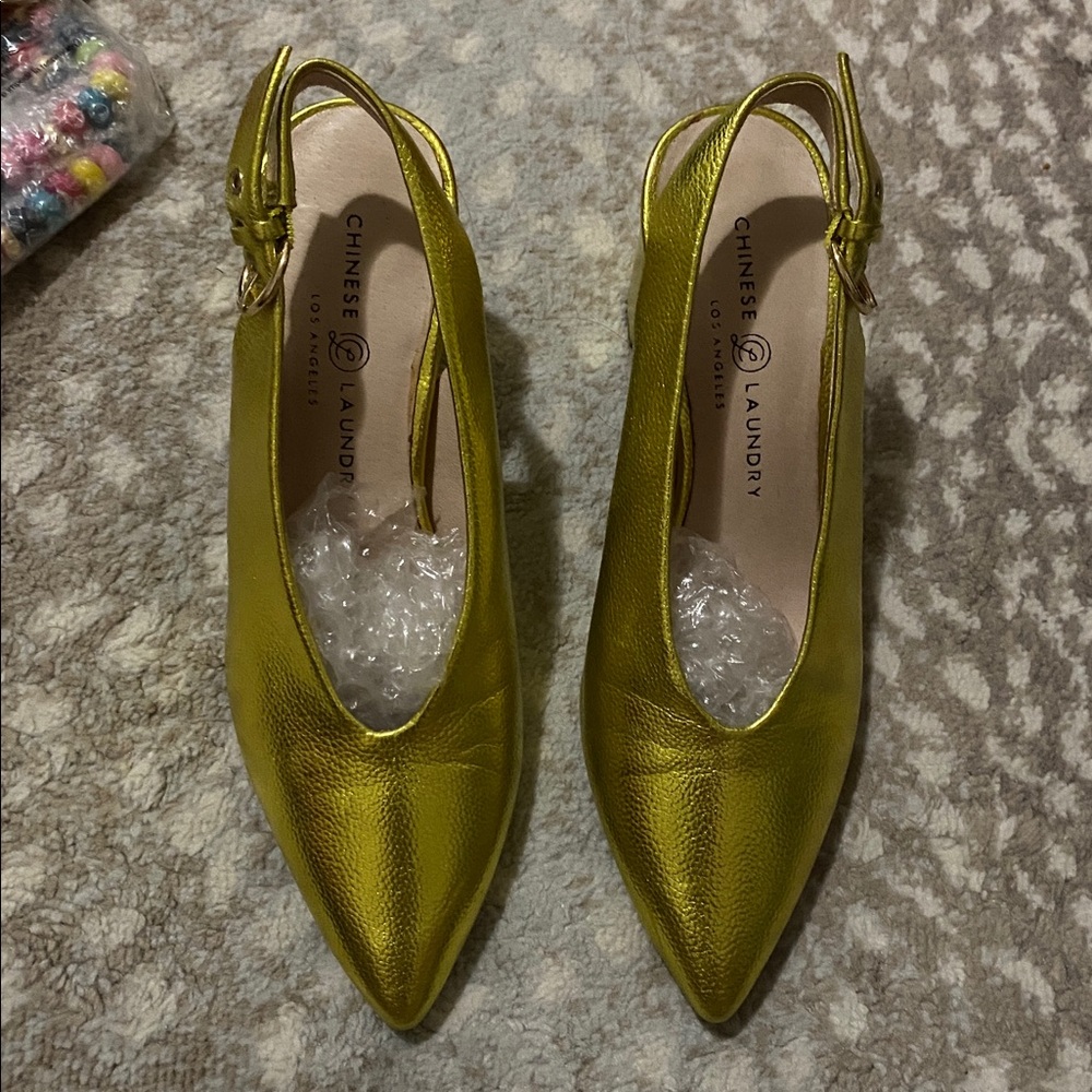 Chinese Laundry Metallic Chartreuse Green Slingback Mules